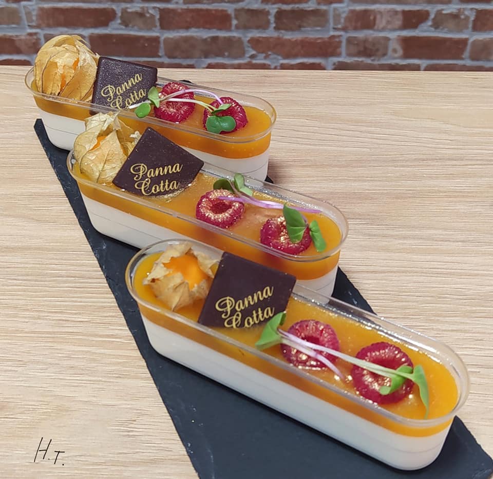 panna_cotta_fresh_fruit